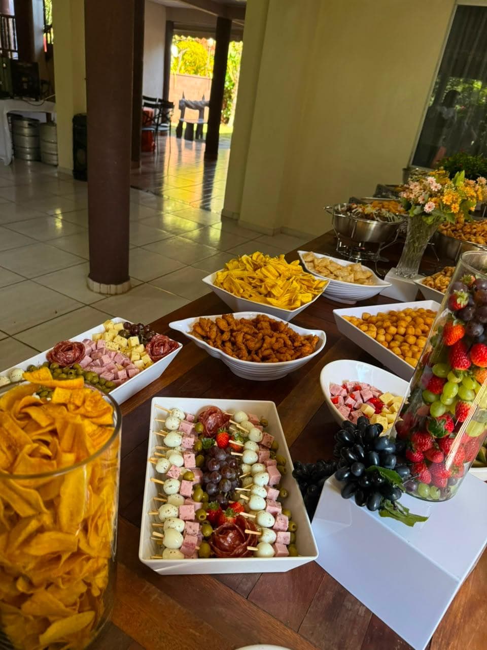 Mesa de buffet da Adelaide Festas & Buffet — foto 13