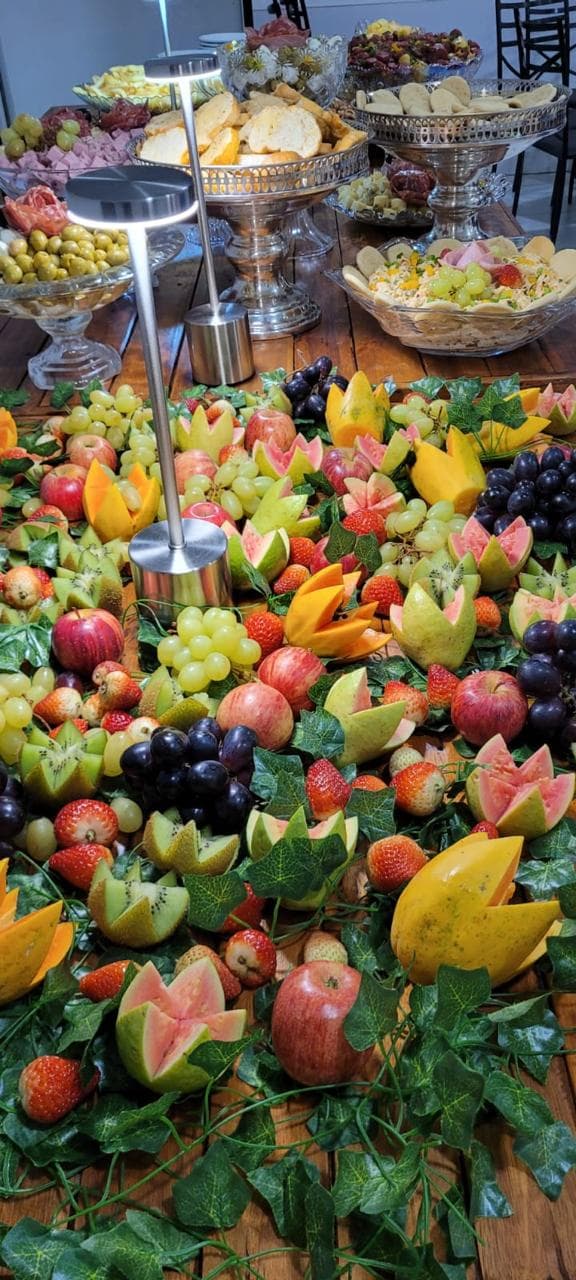 Mesa de buffet da Adelaide Festas & Buffet — foto 14